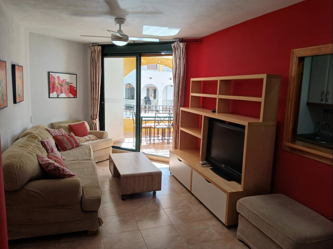 image 2 bedroom + 1 bathroom apartment in Urb. Atlanterra Costa 1