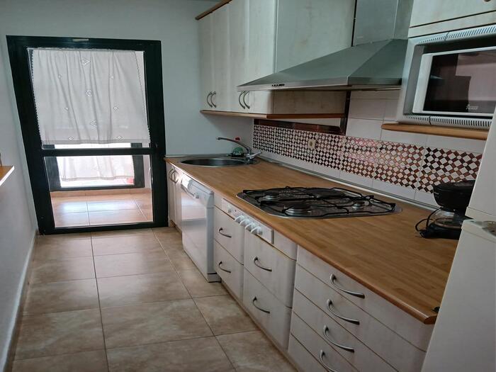 image 2 bedroom + 1 bathroom apartment in Urb. Atlanterra Costa 9