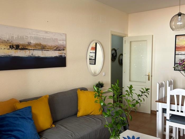 image Apartamento de 1 dormitorio con piscina en el pueblo de Zahara 13