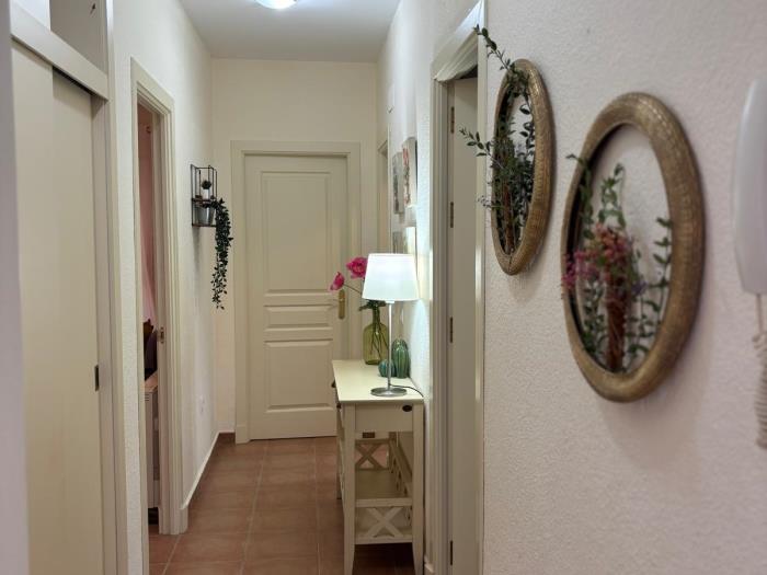 image Apartamento de 1 dormitorio con piscina en el pueblo de Zahara 5