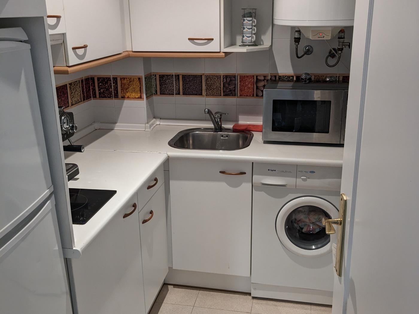 image Apartamento de 1 dormitorio en el pueblo-4 Pax-Urb. Aretusa 3