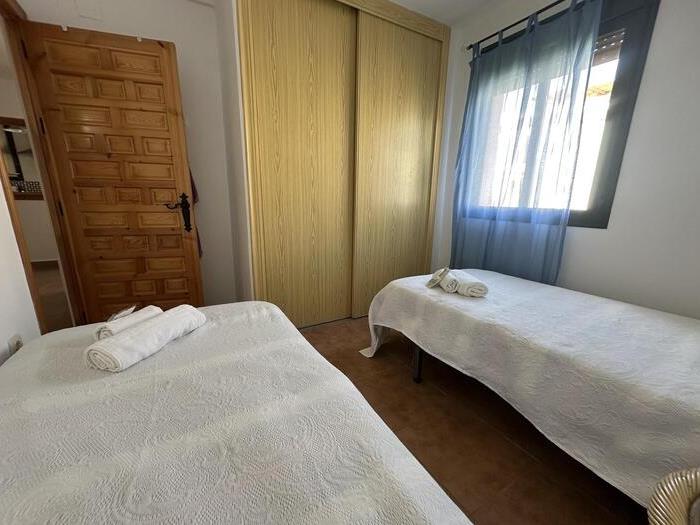 image Apartamento de 2 dormitorios en Urb. Atl. Costa-4 Pax- 10