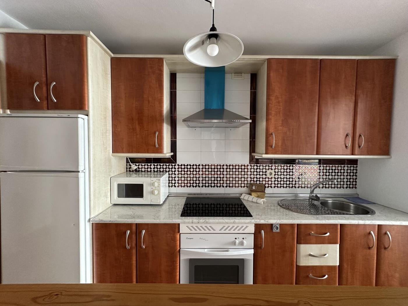 image Apartamento de 2 dormitorios en Urb. Atl. Costa-4 Pax- 4