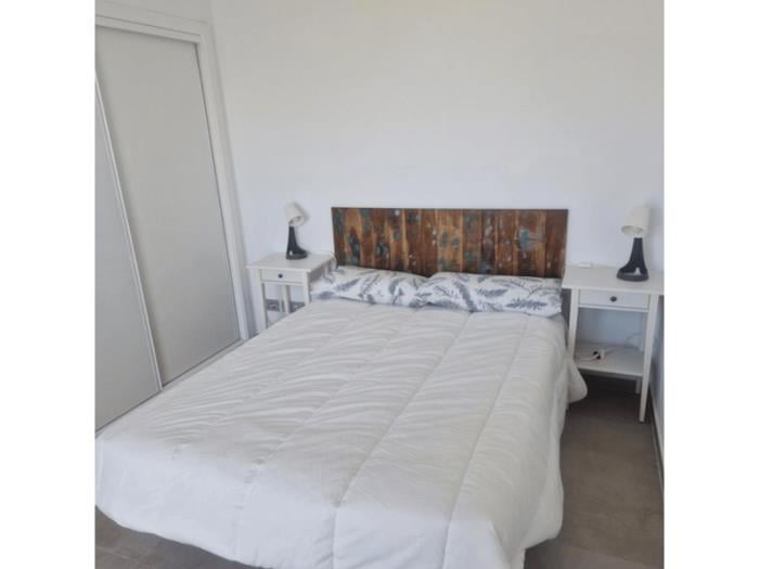 image Apartamento en el pueblo de 3 dormitorios con piscina y garaje 10