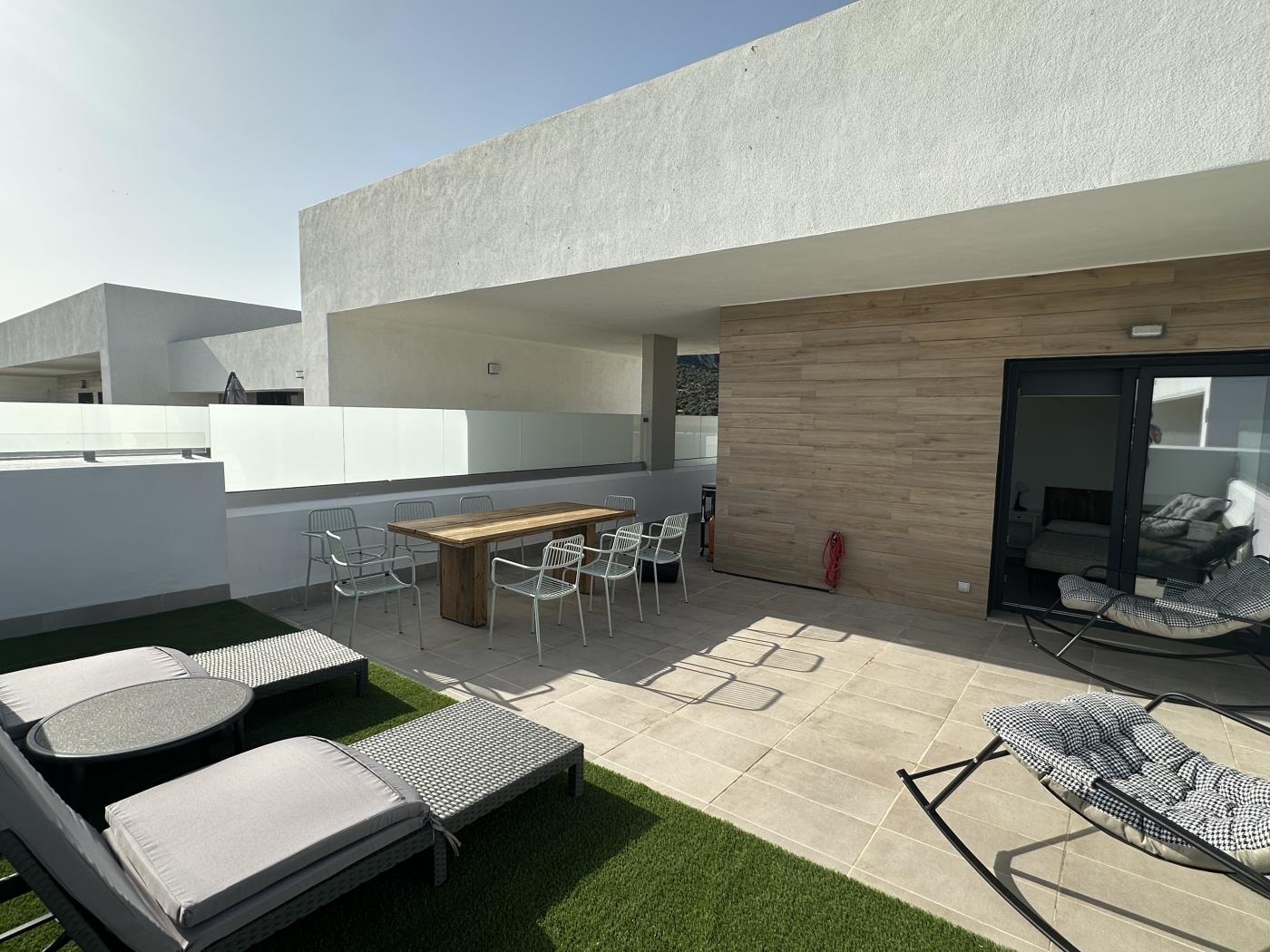 image Apartamento en el pueblo de 3 dormitorios con piscina y garaje 11