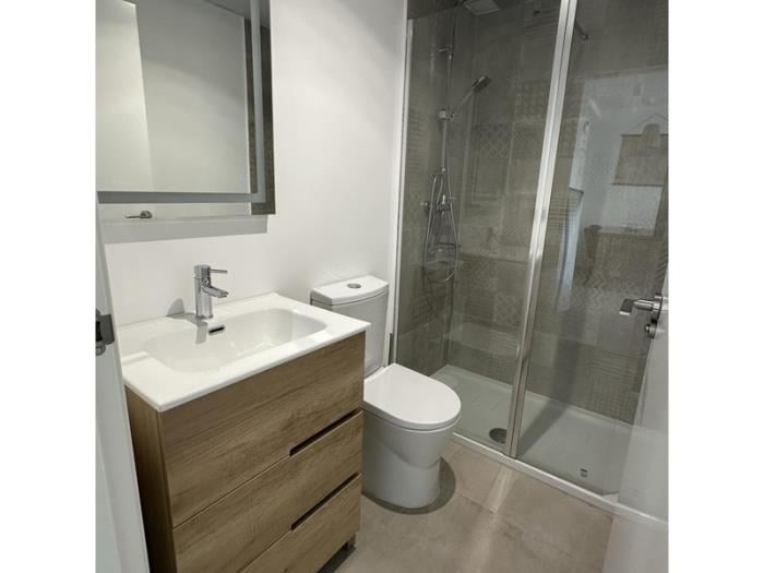 image Apartamento en el pueblo de 3 dormitorios con piscina y garaje 5