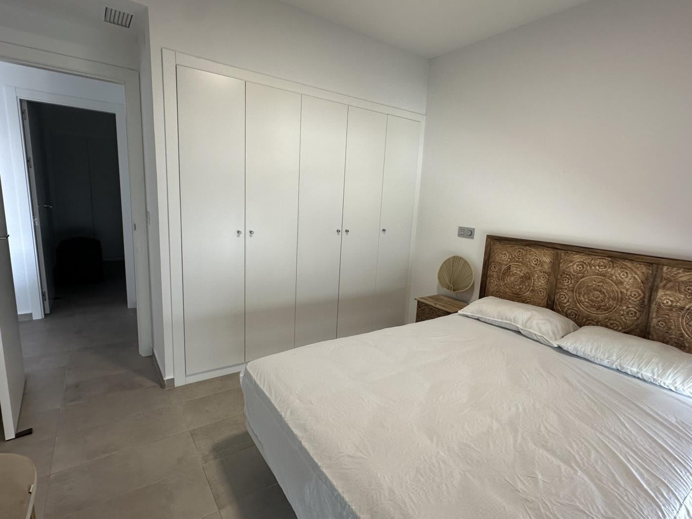 image Apartamento en el pueblo de 3 dormitorios con piscina y garaje 6