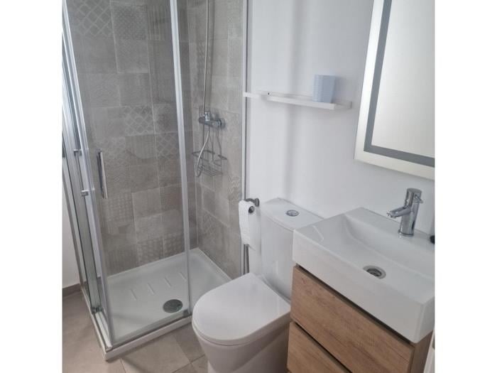 image Apartamento en el pueblo de 3 dormitorios con piscina y garaje 9