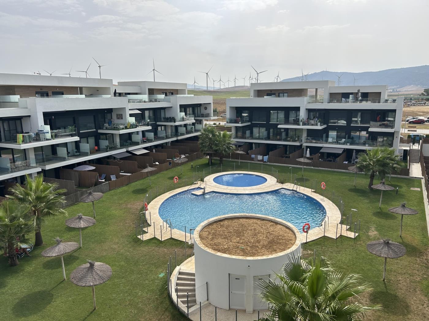image Ático a estrenar en el pueblo de 3 dormitorios-piscina y garaje 0