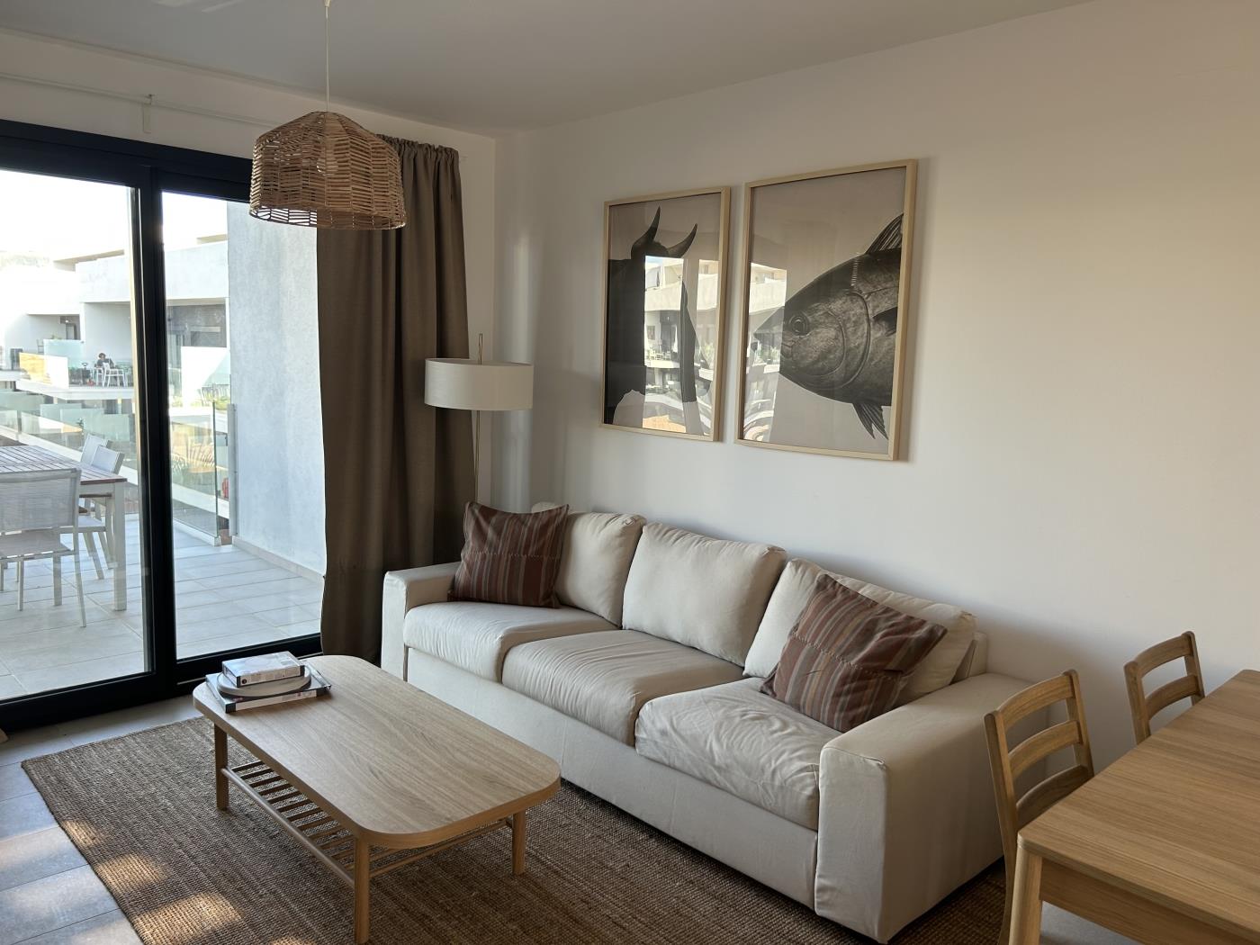 image Ático a estrenar en el pueblo de 3 dormitorios-piscina y garaje 2