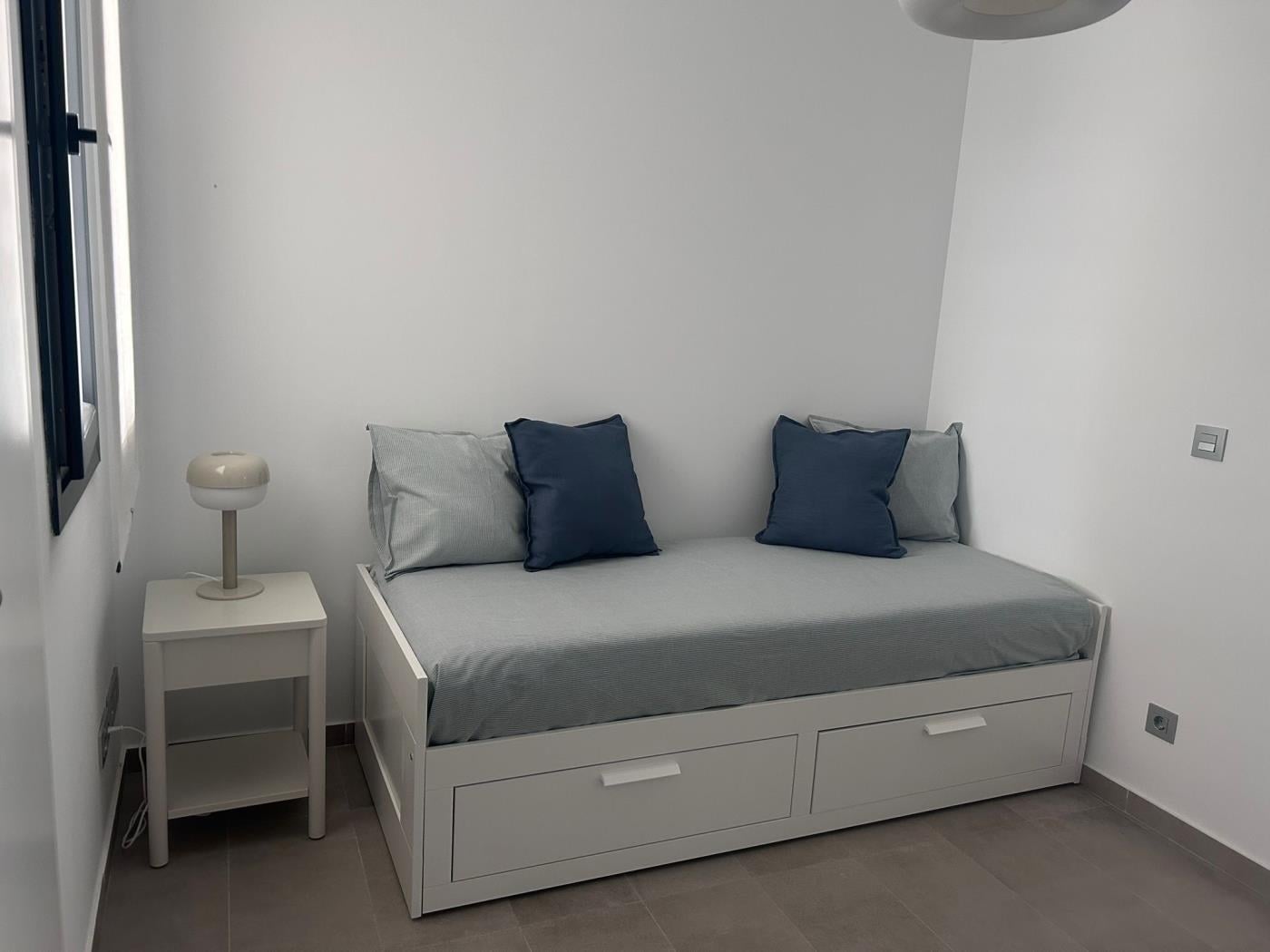 image Ático a estrenar en el pueblo de 3 dormitorios-piscina y garaje 6