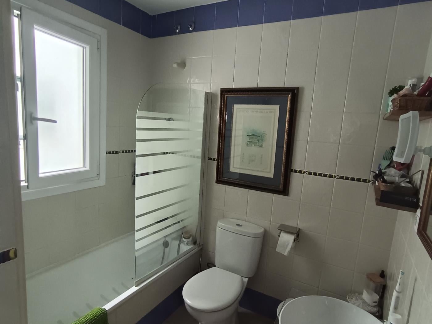 image Bonito ático con vistas directas al mar- Urb. Mar de Plata 13