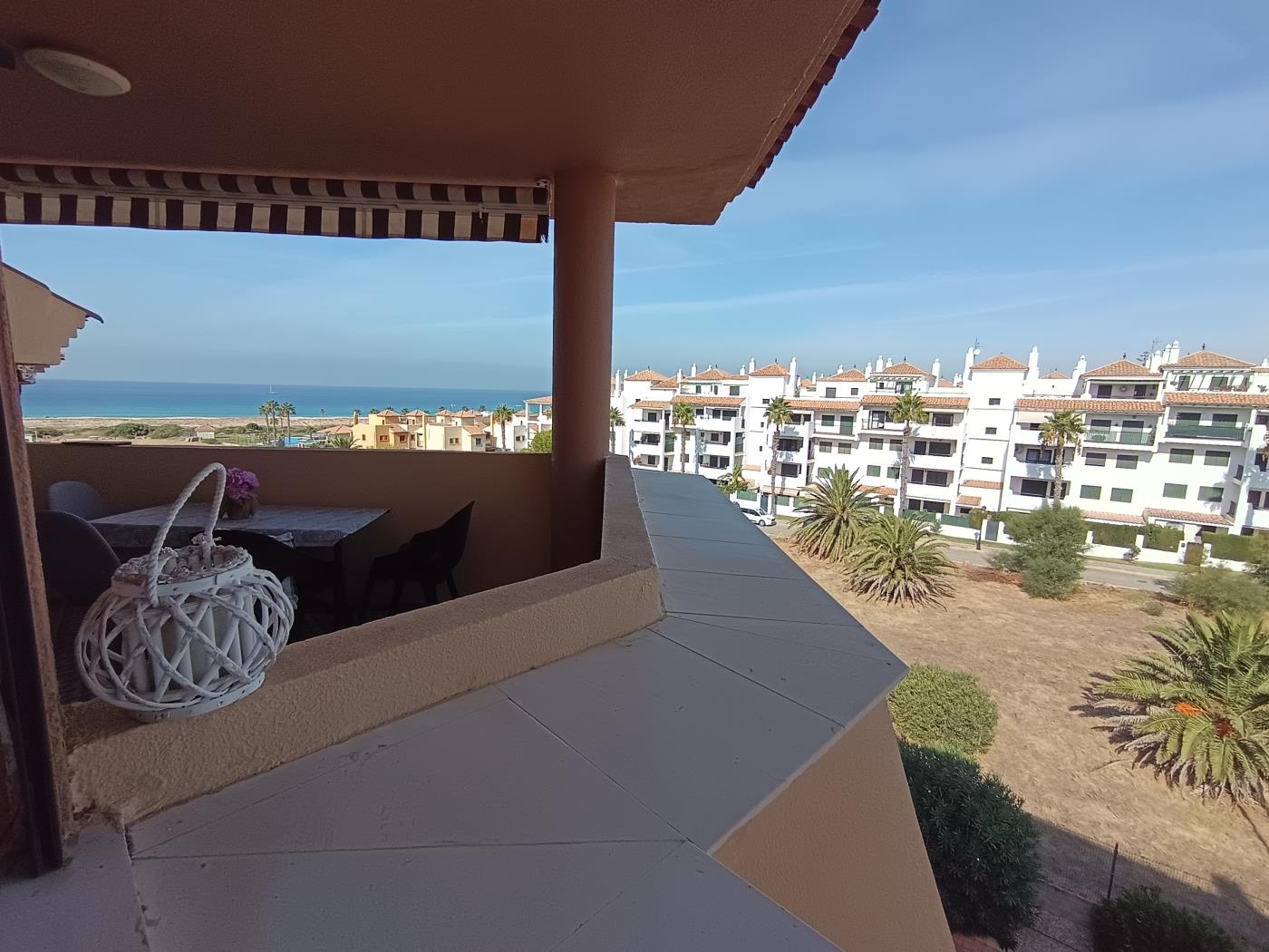 image Bonito ático con vistas directas al mar- Urb. Mar de Plata 23