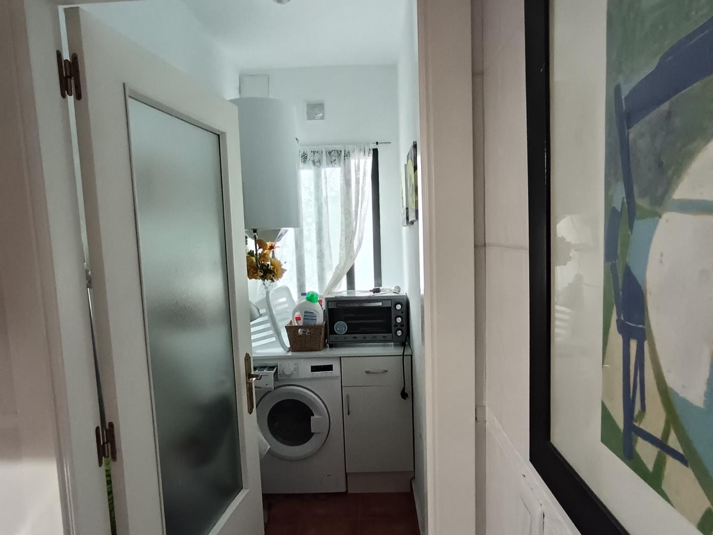 image Bonito ático con vistas directas al mar- Urb. Mar de Plata 9