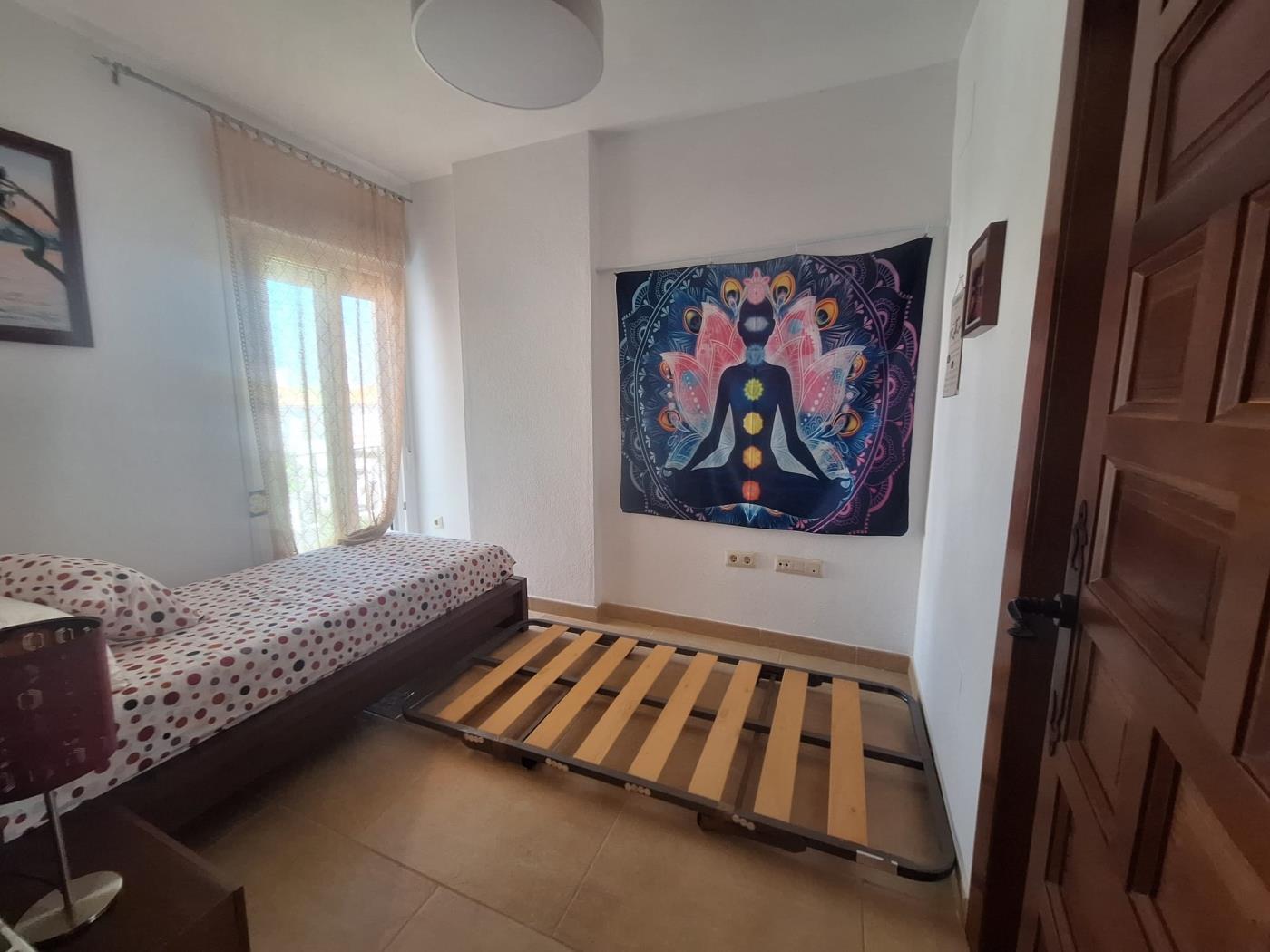 image FANTÁSTICA CASA ADOSADA EN LA TAHONA DE 3 DORMITORIOS + 2 BAÑOS. 12