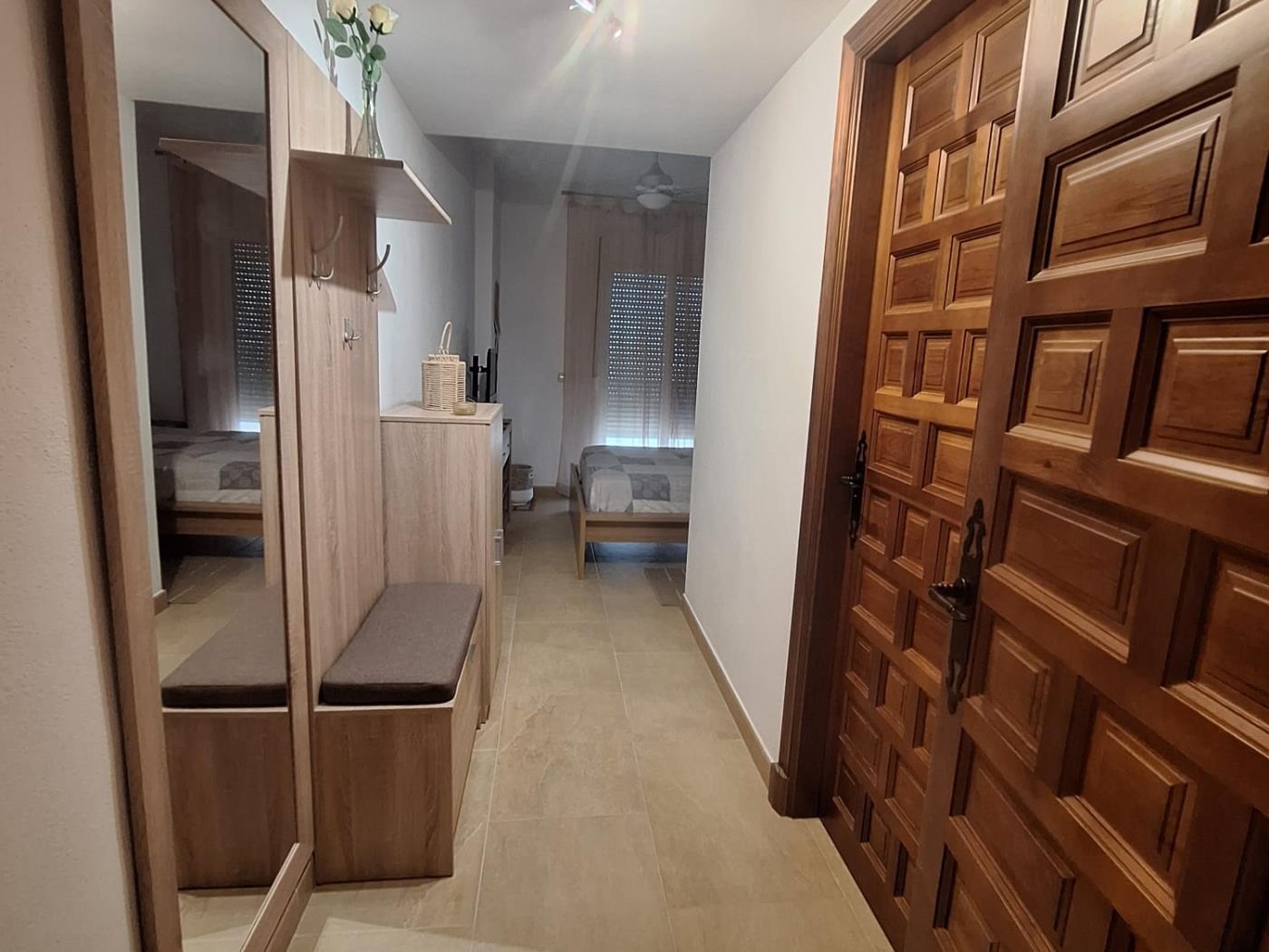 image FANTÁSTICA CASA ADOSADA EN LA TAHONA DE 3 DORMITORIOS + 2 BAÑOS. 13