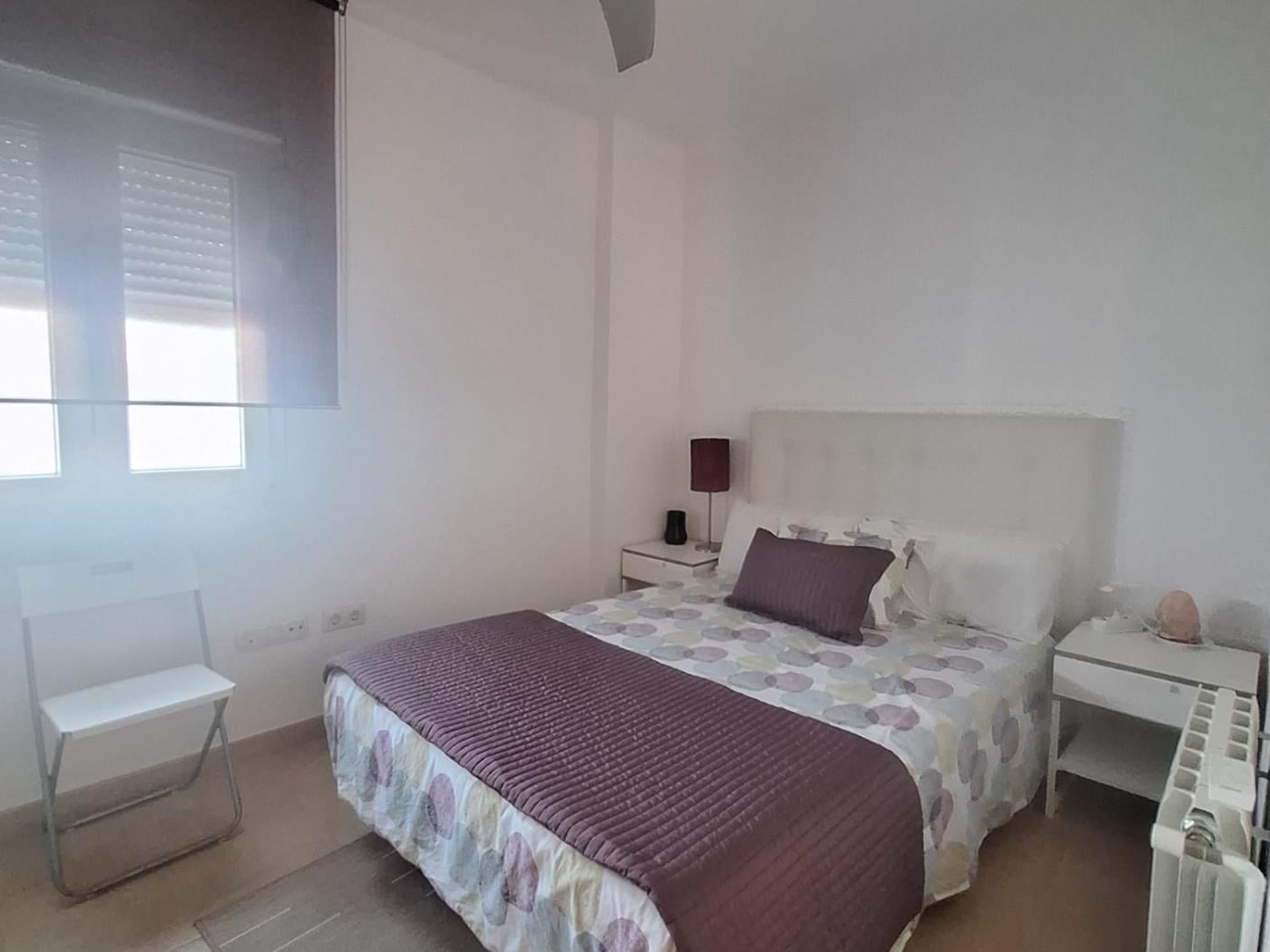 image FANTÁSTICA CASA ADOSADA EN LA TAHONA DE 3 DORMITORIOS + 2 BAÑOS. 21