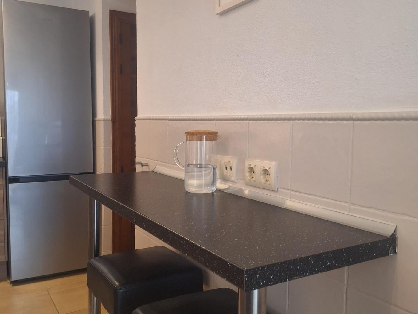 image FANTÁSTICA CASA ADOSADA EN LA TAHONA DE 3 DORMITORIOS + 2 BAÑOS. 36