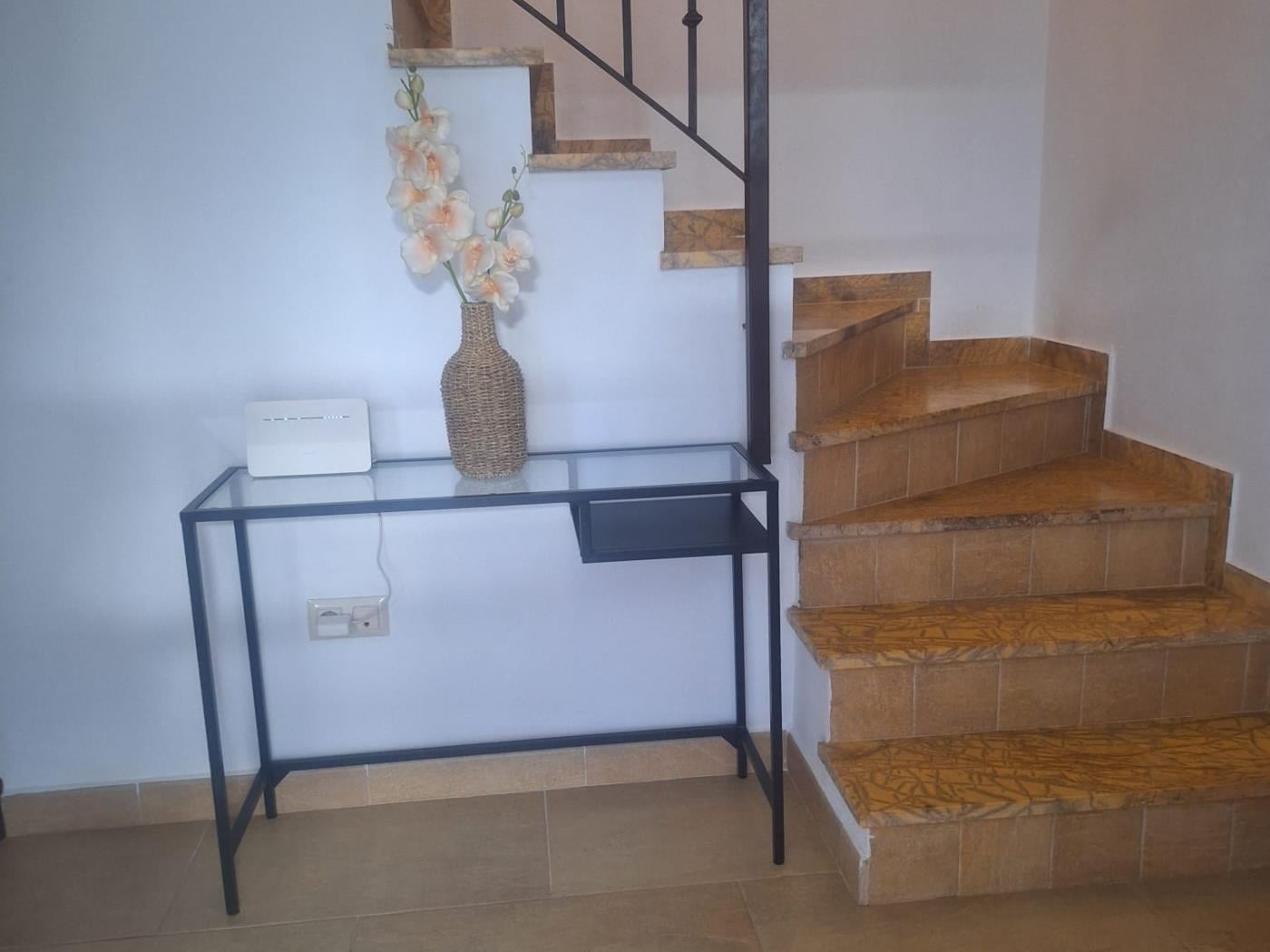 image FANTÁSTICA CASA ADOSADA EN LA TAHONA DE 3 DORMITORIOS + 2 BAÑOS. 43