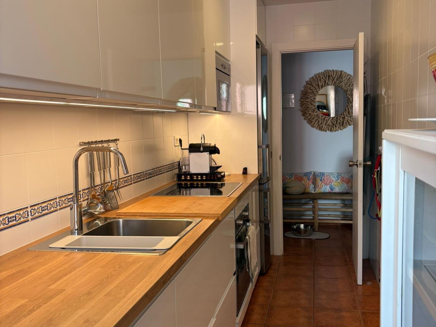 image -FANTÁSTICO APARTAMENTO EN COSTA ZAHARA DE 3 DORMITORIOS + 2 BAÑOS. 14