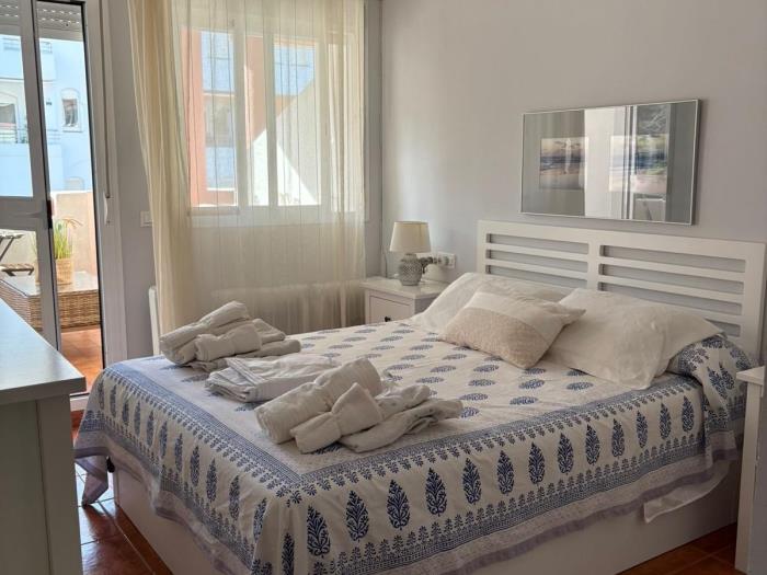 image -FANTÁSTICO APARTAMENTO EN COSTA ZAHARA DE 3 DORMITORIOS + 2 BAÑOS. 15