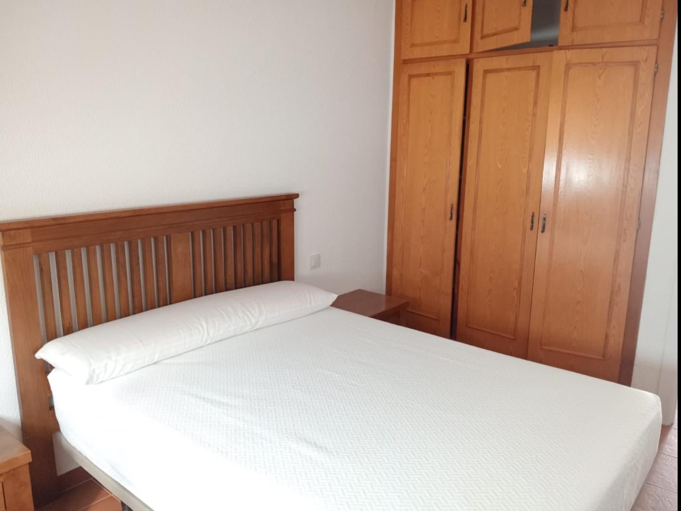 image Apartamento en el pueblo de 2 dormitorios cerca de la playa 4