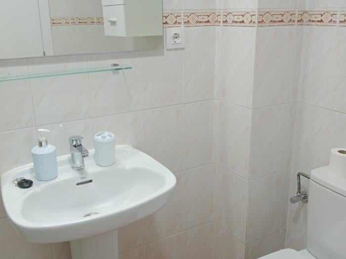 image Apartamento en el pueblo de 2 dormitorios cerca de la playa 9