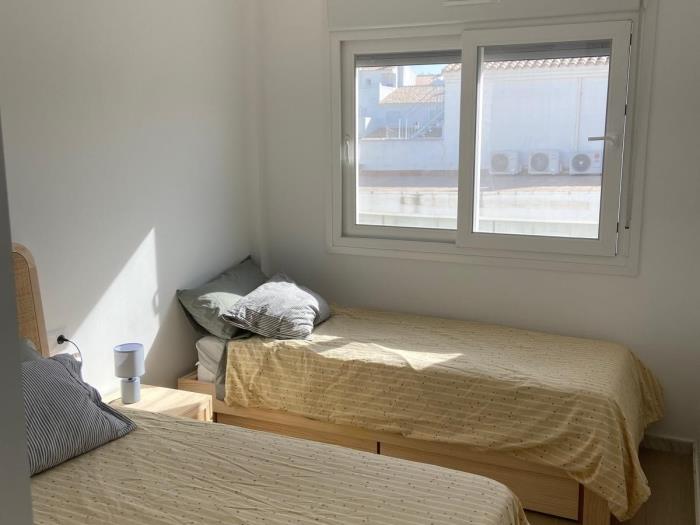 image Apartamento a estrenar de 2 dormitorios y 2 baños. 12