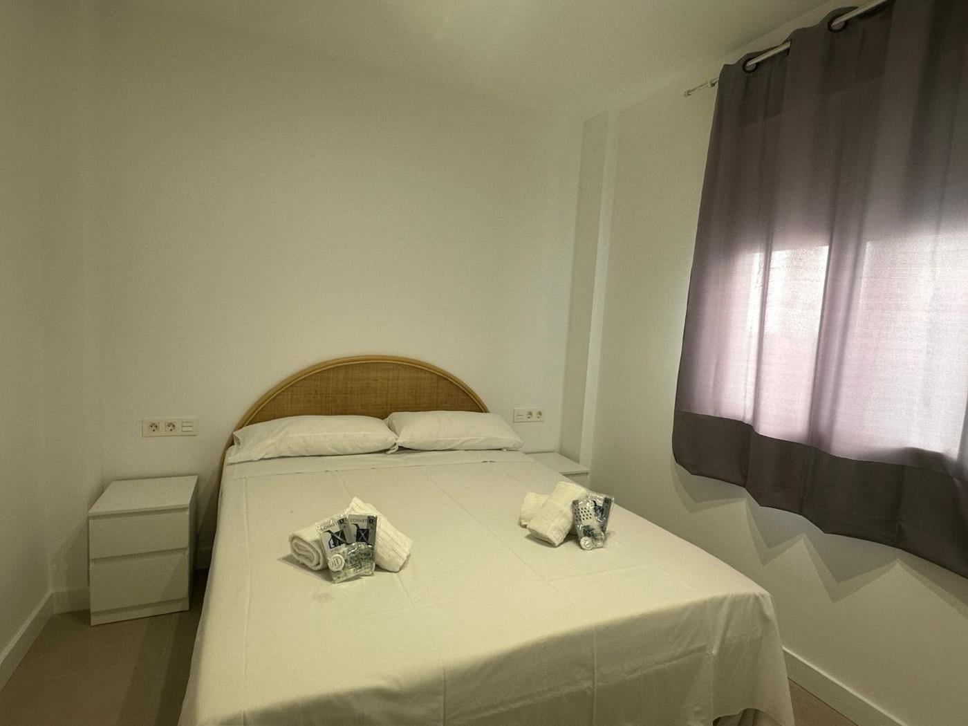 image Nuevo y acogedor apartamento de 1 dormitorio en pleno centro. 3